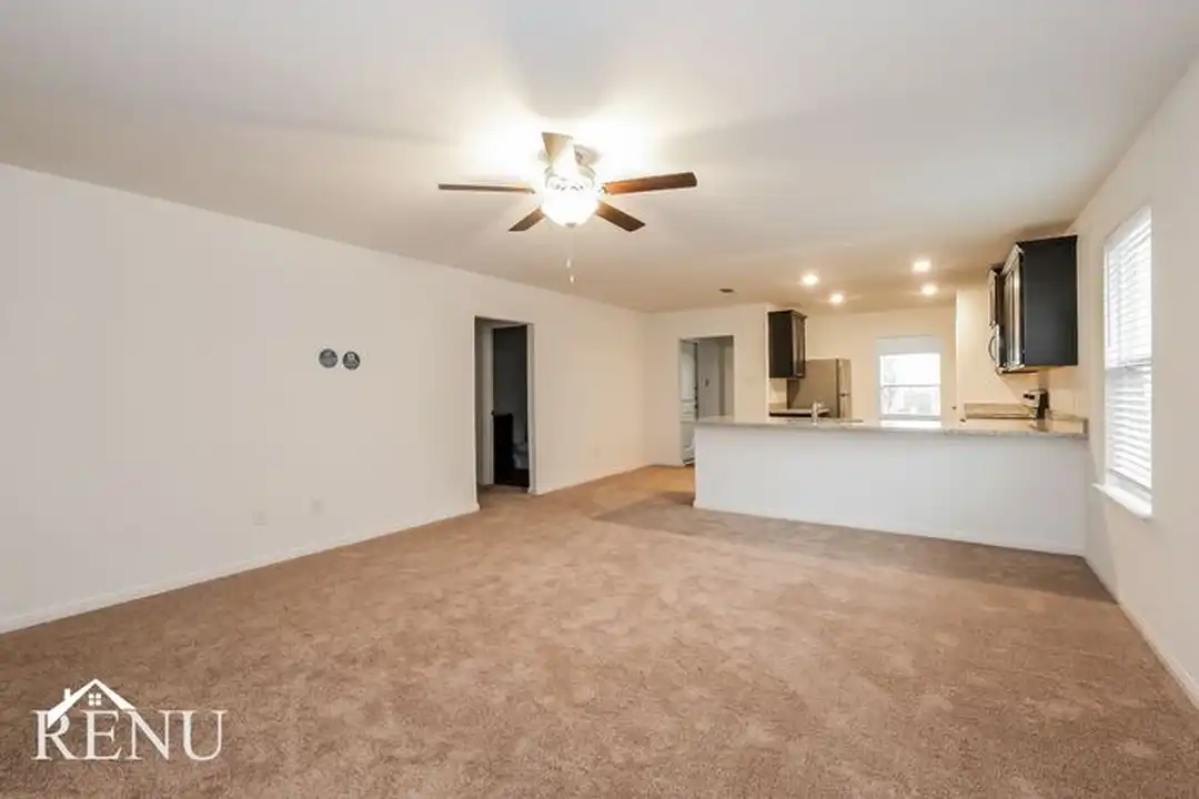 341 Sunnymeade Ln - More