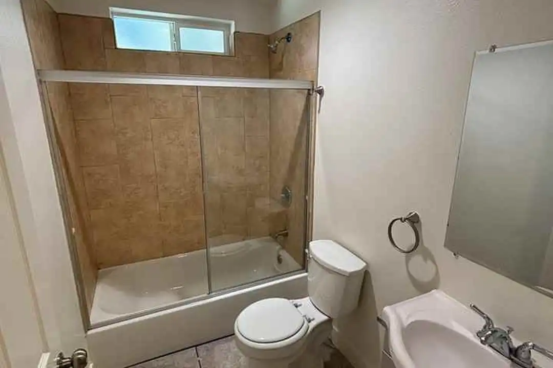 123 E 88th St unit 1/2 - More