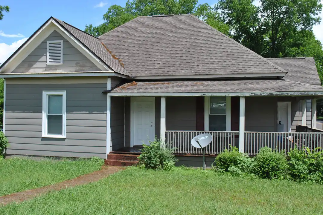 701 Francis St W - View 5