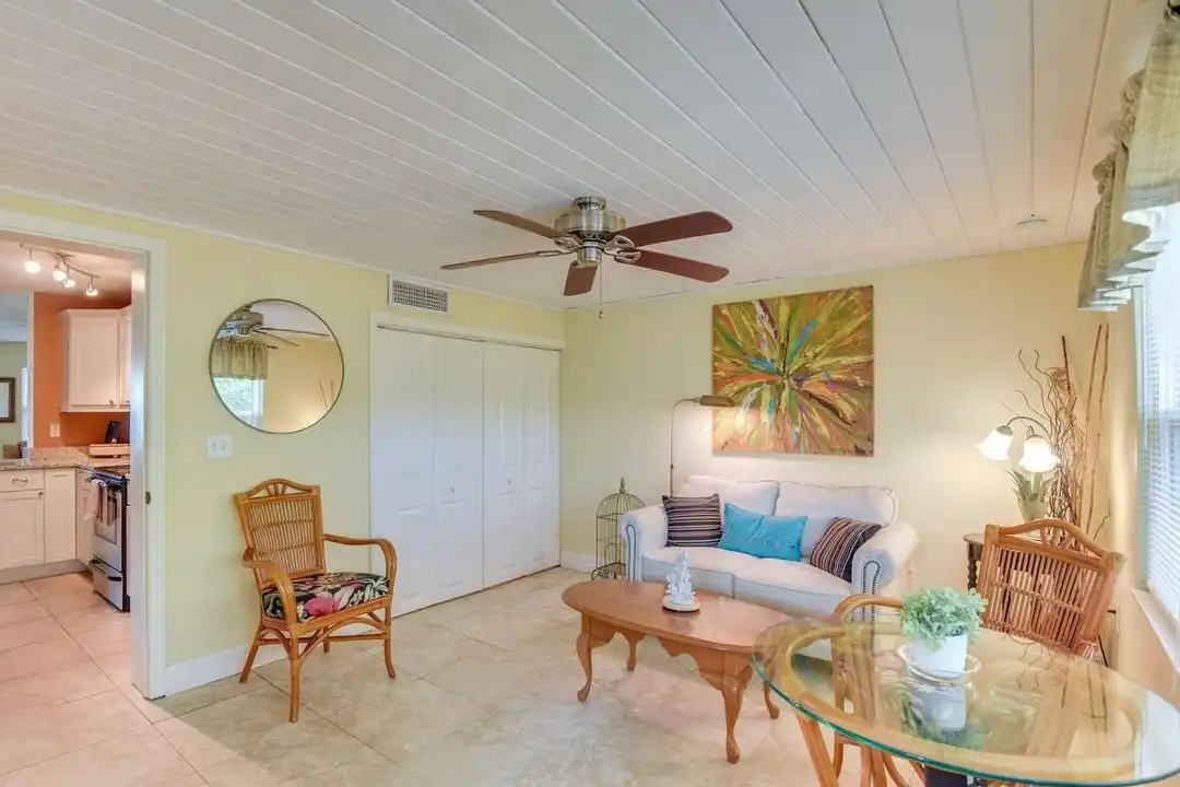 8 Tropical Dr unit 1546317P - View 5