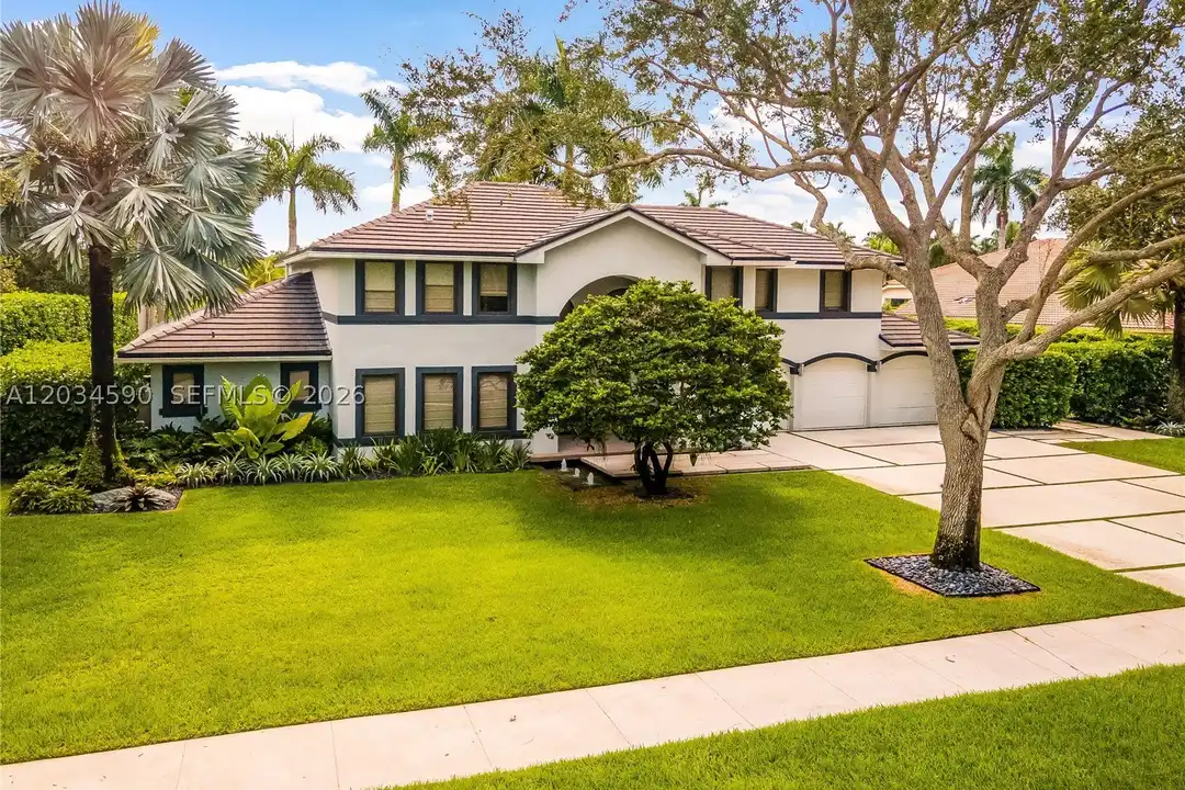 4242 SW 107th Way - View 3