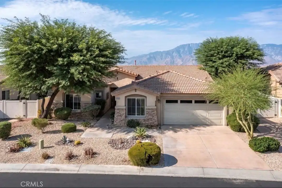 64355 Silver Star Ave - View 2