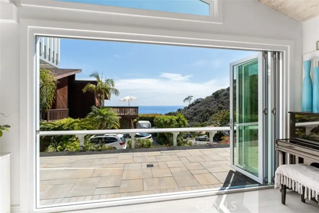 499 Nyes Pl - View 4