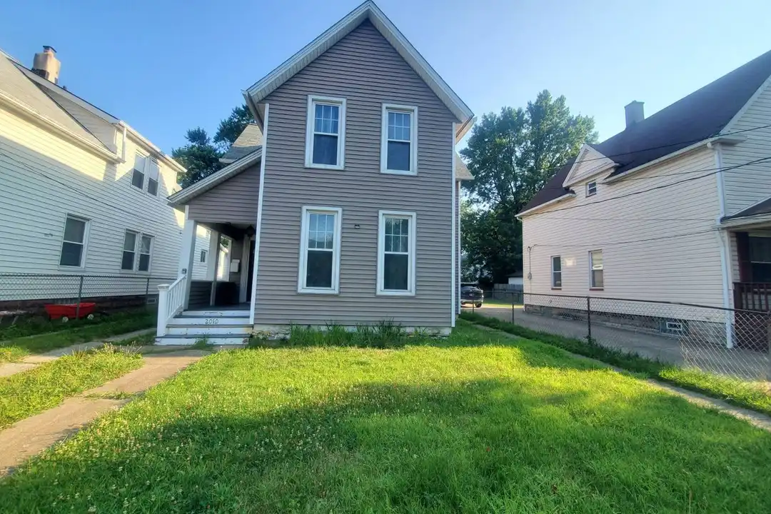 2010 Forestdale Ave unit 2010 Forestdale Ave - DN – photo 1