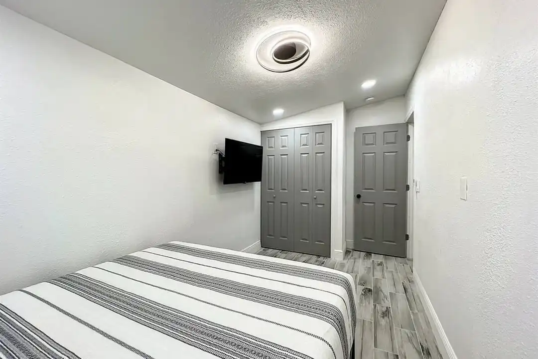2008 E Grant Ave unit 1094235P – pohled 3