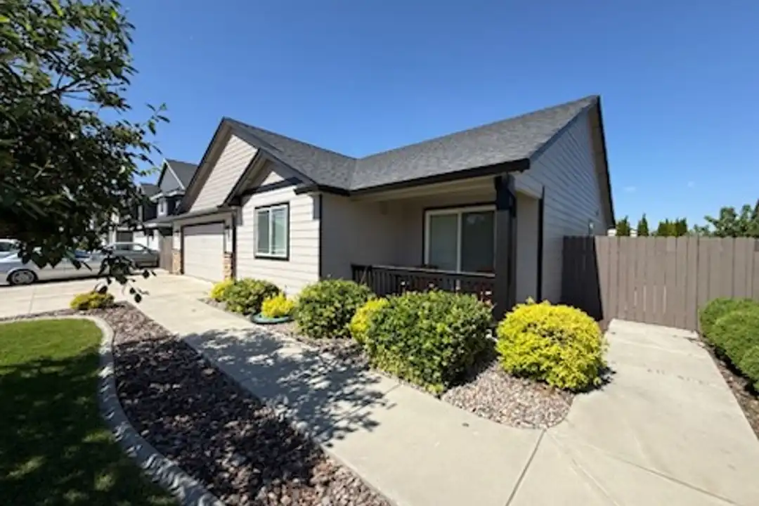 609 S Harborview St - View 2