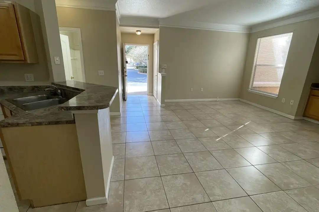 17954 Villa Creek Dr unit # 17954 17954MIAMIASSISTANTREALTYMIAMIGROUPCOM – pohled 4