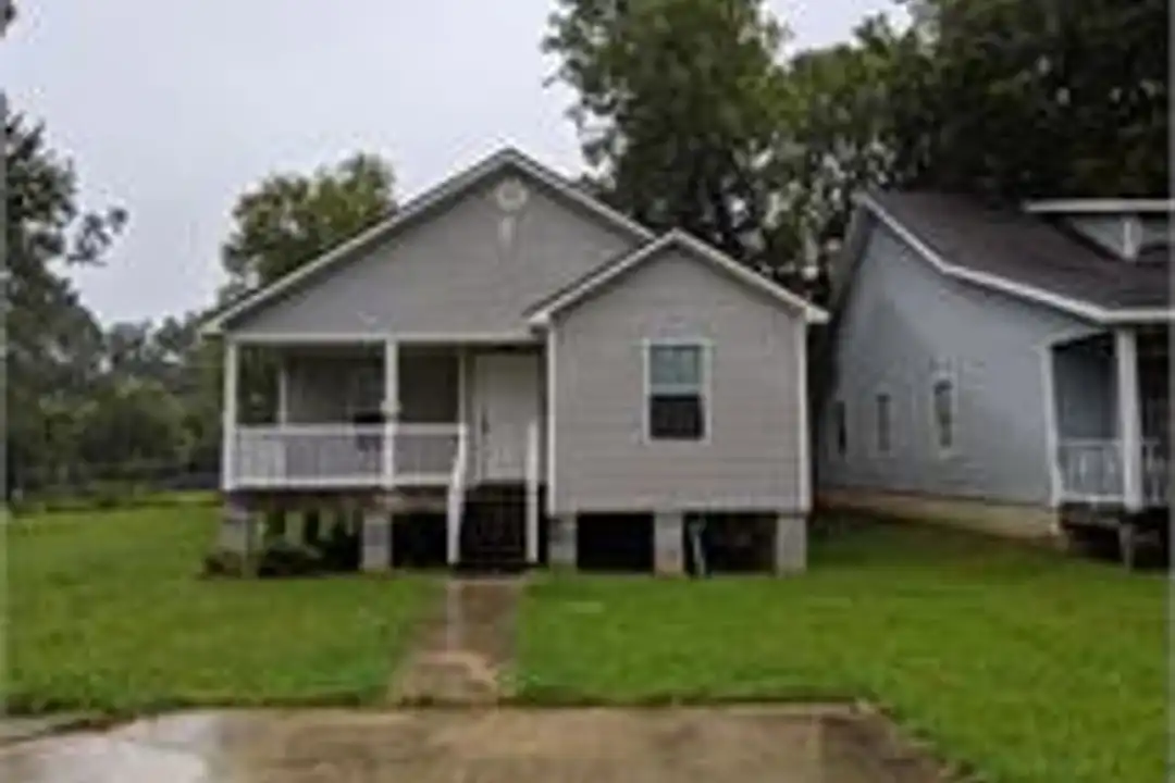 469 E McKinley St – photo 1