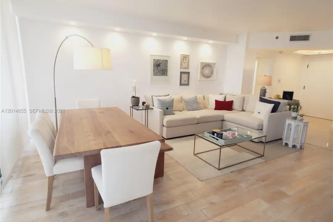 2000 E Island Blvd unit 2703 - View 2