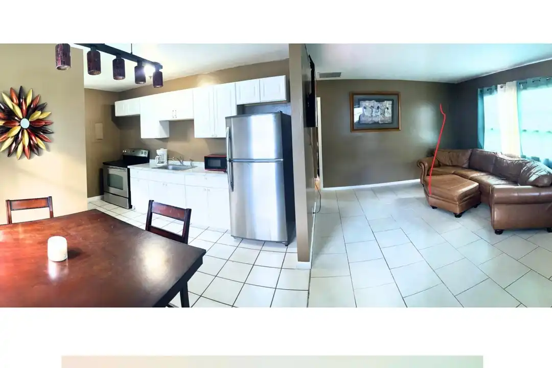 801 30th Ct - View 4