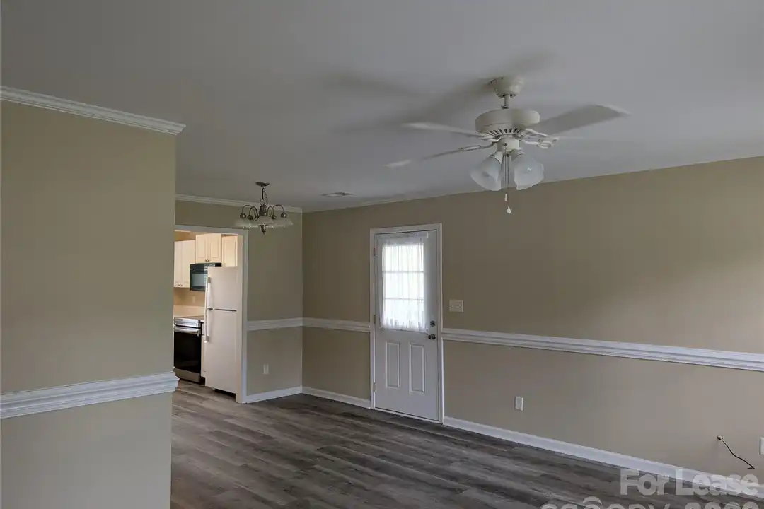 421 West Ave W - View 2