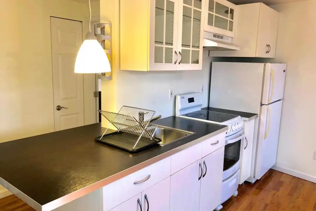 Apartment in New York, Ridgewood, Queens - View 2