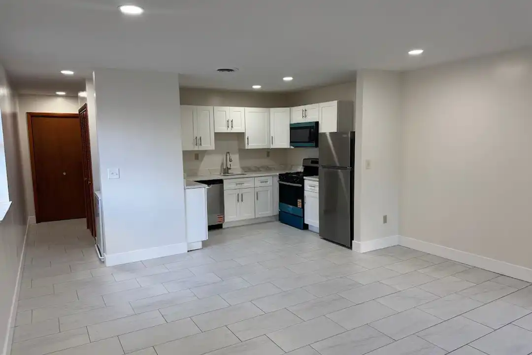 1748 Jancey St unit Apt 4 - More