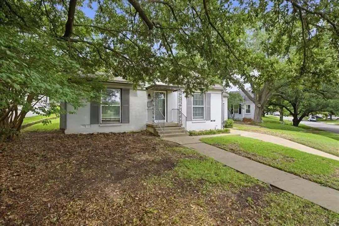 3101 Westcliff Rd W - View 3