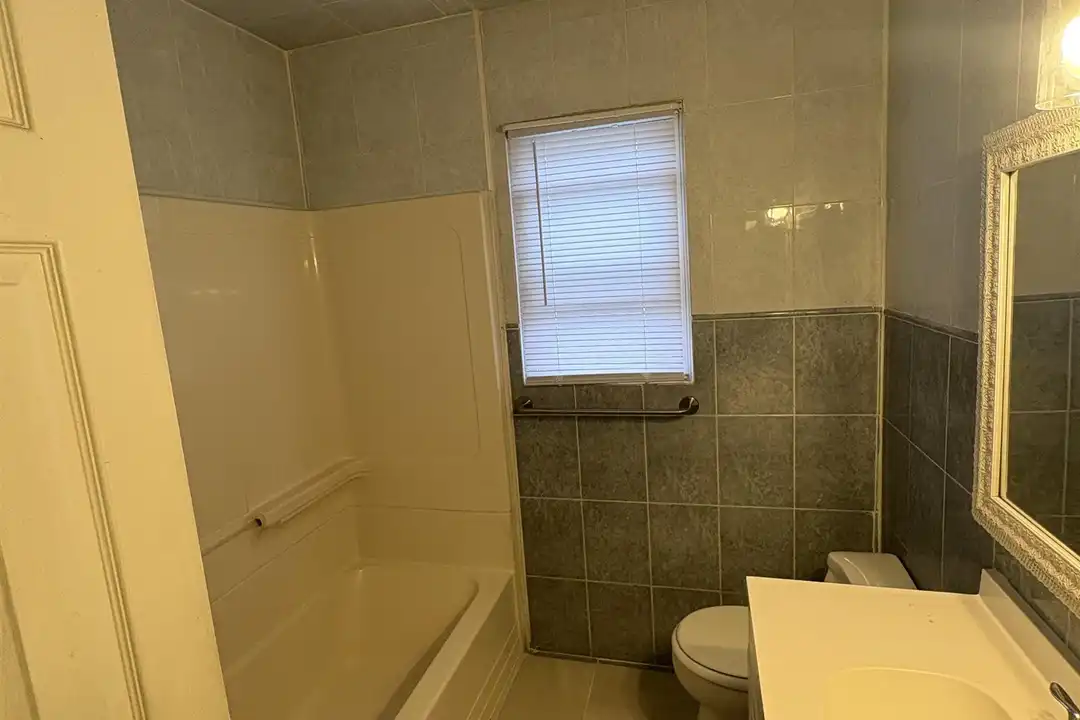 36 Pinecrest Rd #2 - View 3