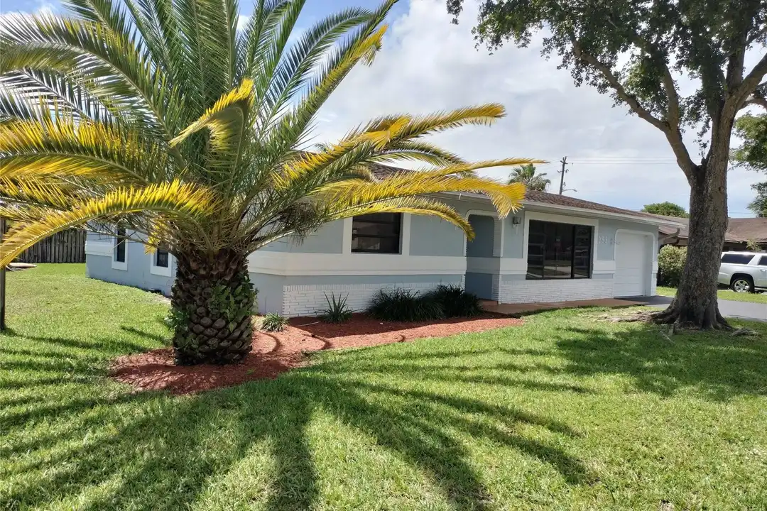 2831 NW 51st Terrace – photo 1