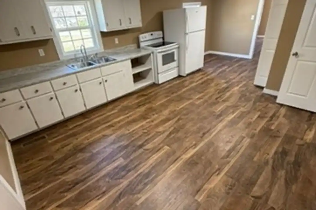 1904 Rayburn Ave - View 6