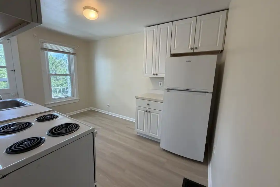 Apartment in Lemoyne - View 5