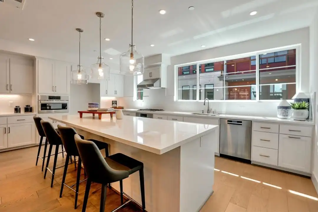 15017 Briggs Ct - View 4