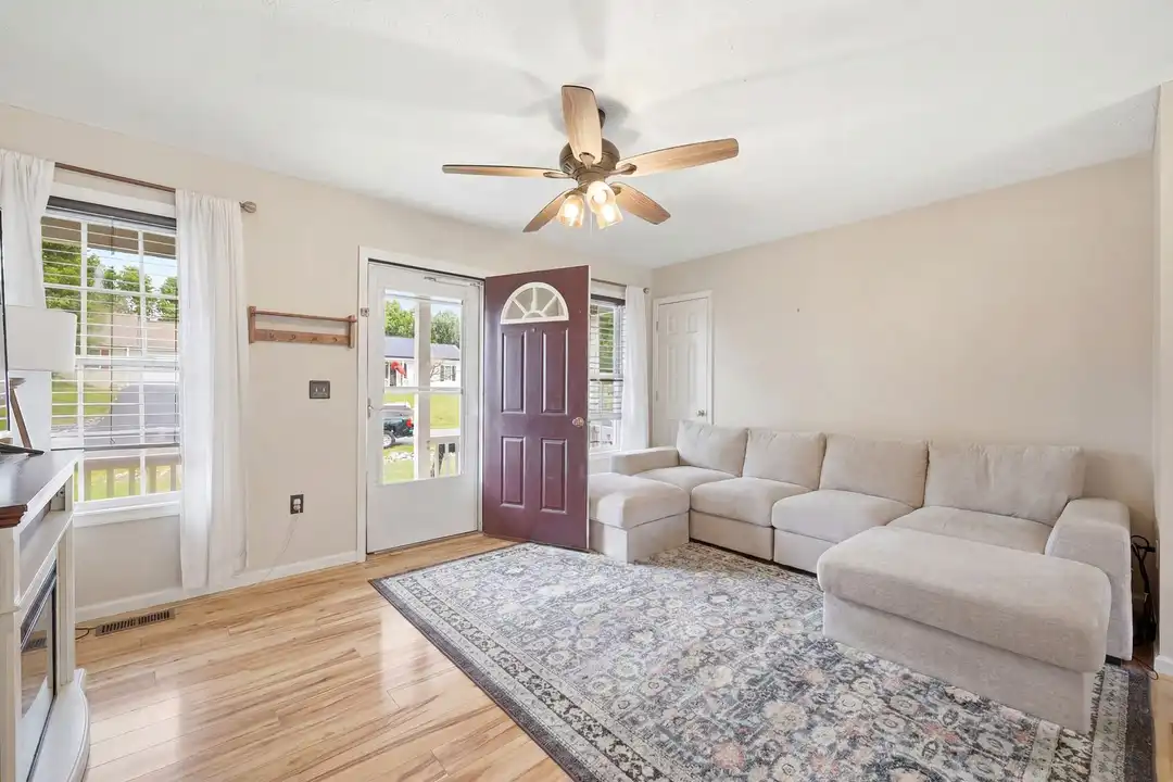 75 Brendan Ln - View 3