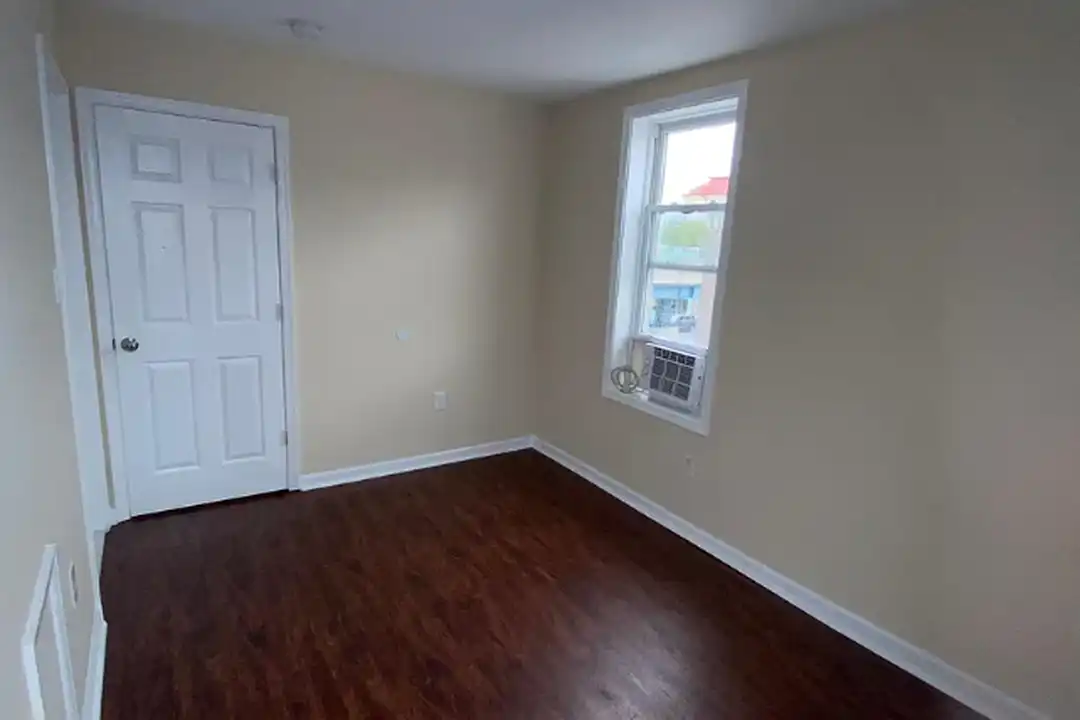 Apartment in Philadelphia - View 4