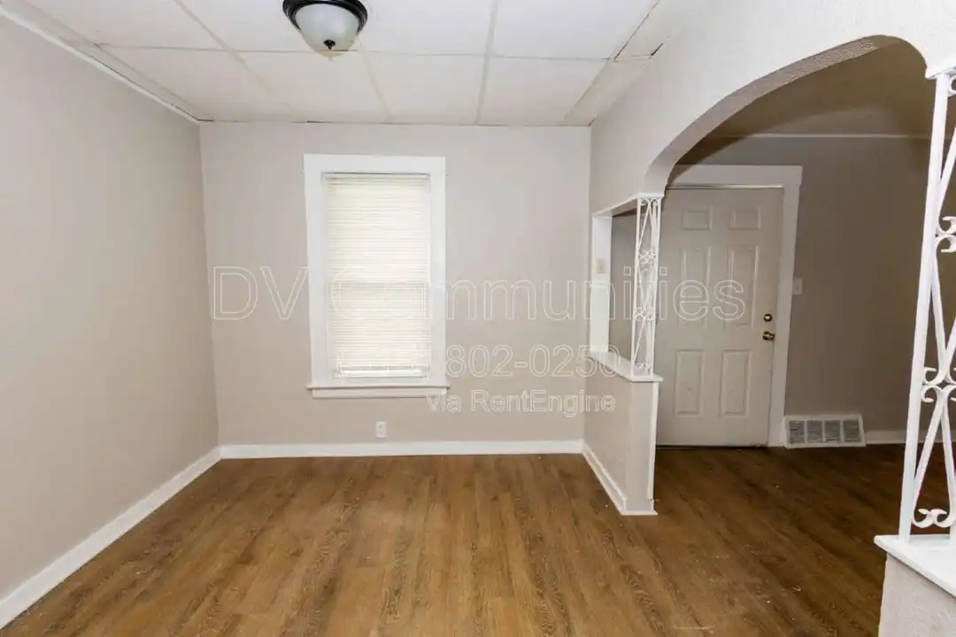 3818 Highland Rd – pohled 3