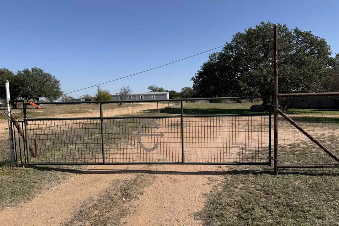 600 Old Spanish Trail, Buchanan Dam – photo 1 of 4