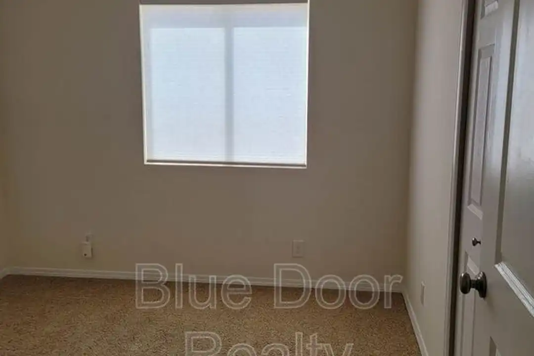 3441 Martin Meadows Dr NE - View 4