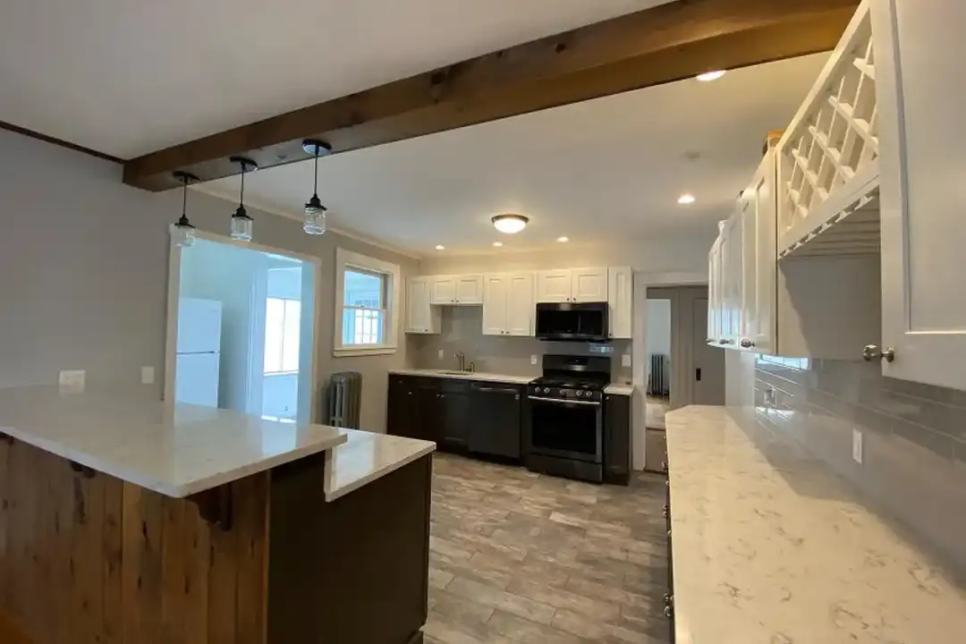 House in Boston - View 5