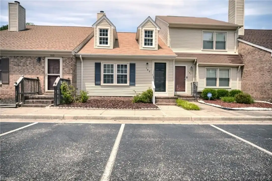 105 Beacon Way - View 2