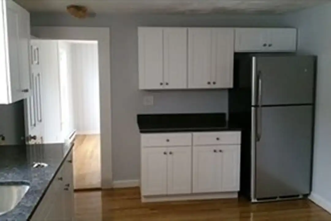 35 Spring St unit 2 – photo 1 of 9