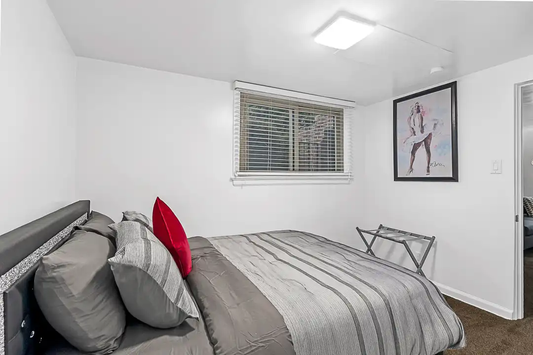 Apartment in Cheyenne - View 3