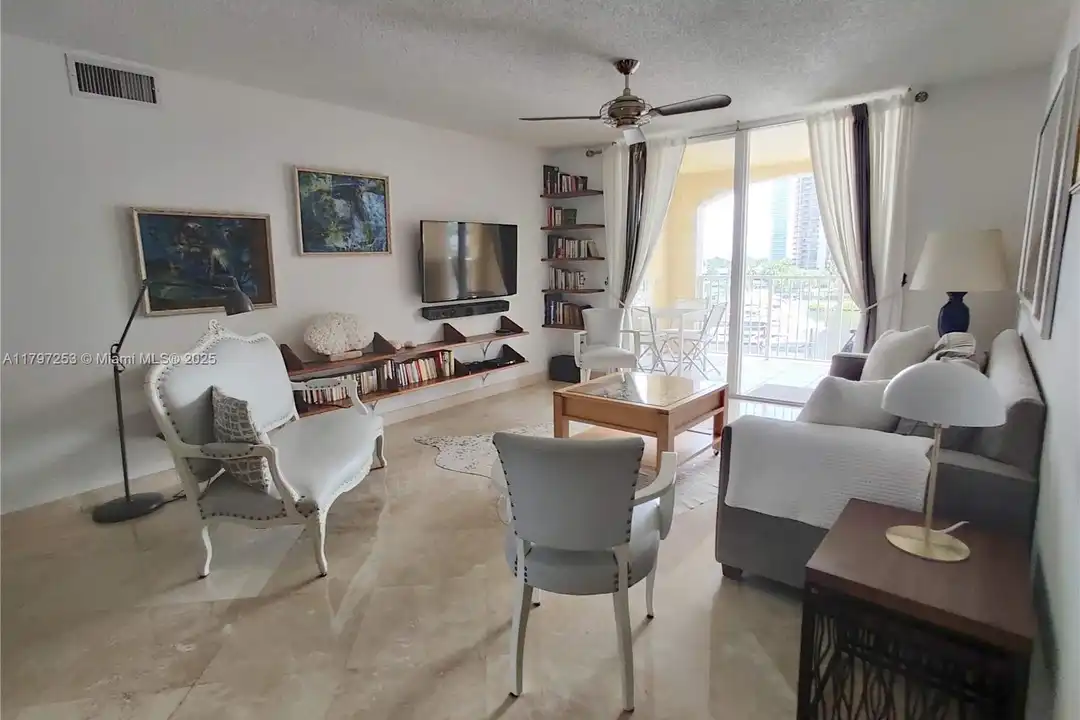 19877 E Country Club Dr #3606 - View 5