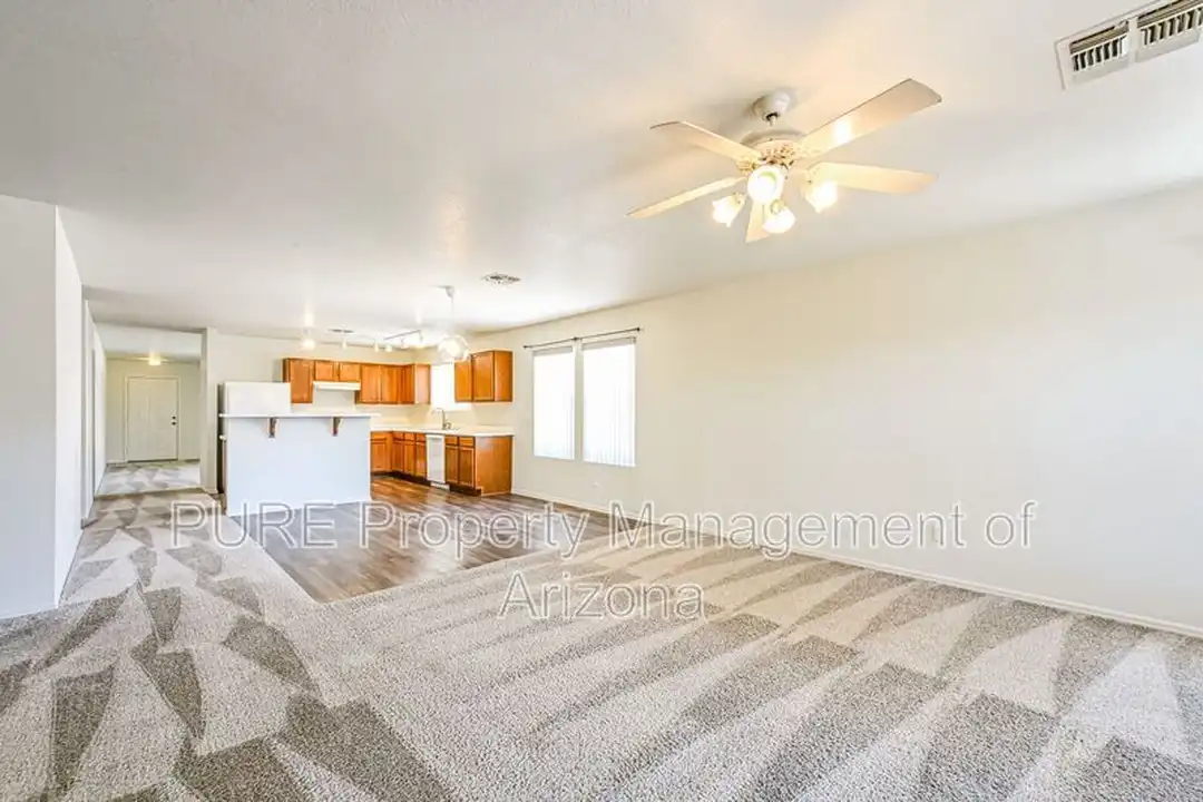 673 S Porter St - View 5