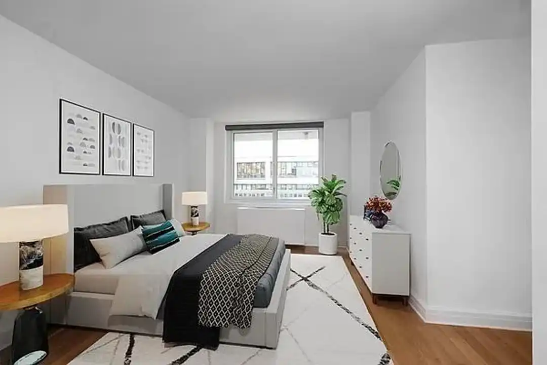 Apartment in New York, Upper West Side, Manhattan - View 4