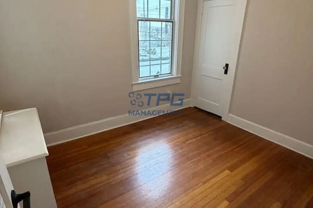 16 Summit Ave - View 2