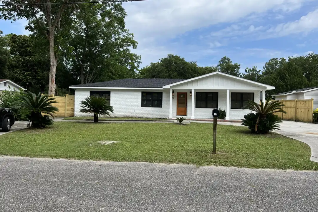 18 Ellen Ave - View 3