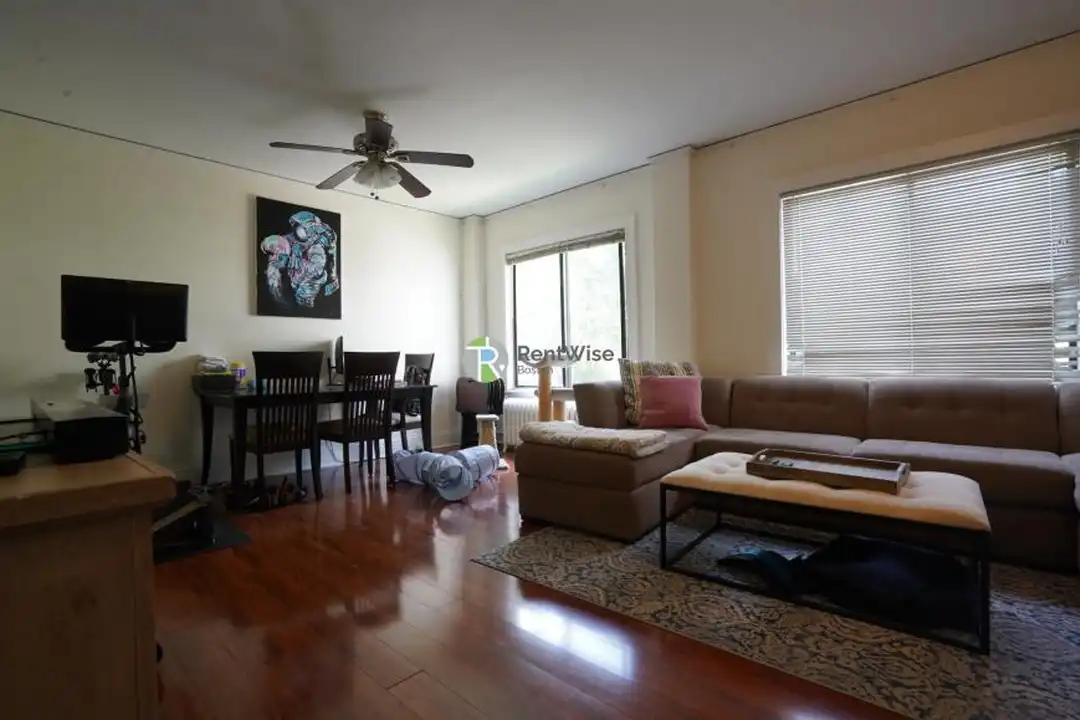 230 Walnut St - View 2