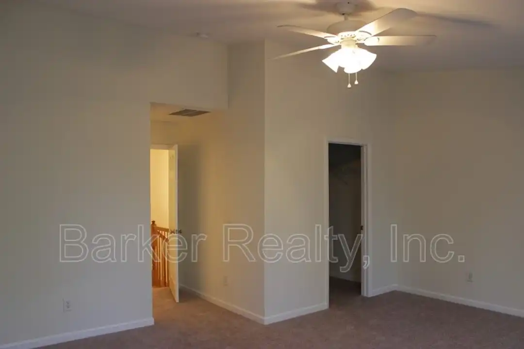 11711 Mezzanine Dr - View 5