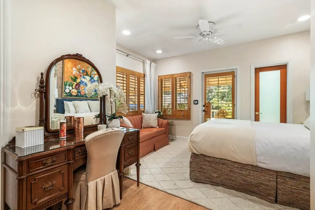 9060 Harland Ave - View 6