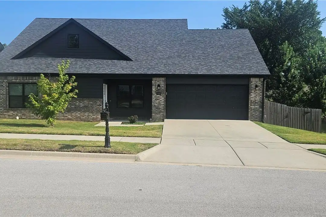 310 W Kinniburgh Dr – photo 1