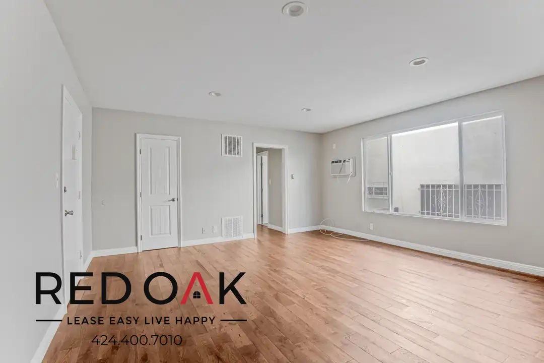 935 N Genesee Ave - View 6