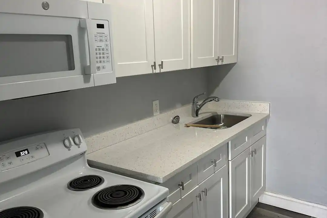 1016 Douglass Ave unit 2 - View 3