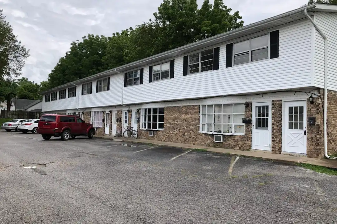 152 E Vienna St unit Apt. 1 – photo 1 of 6