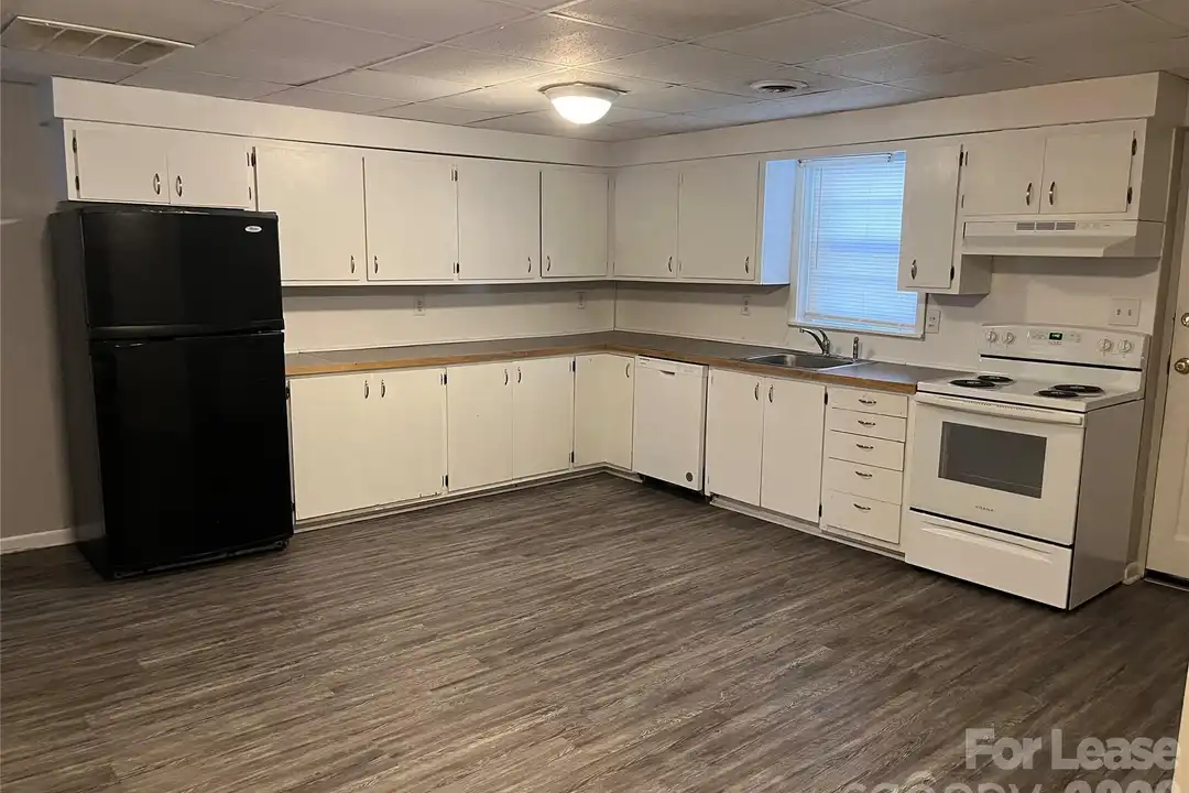 451 Montgomery Ave #5 - View 5