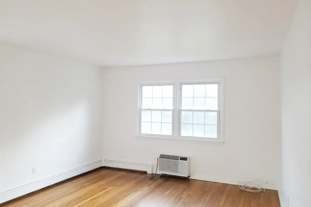 17 Old Allamuchy Rd unit 1 Bedroom - View 2