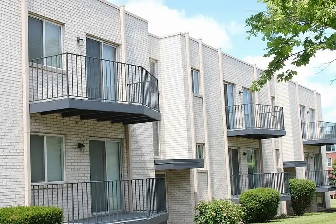 4040 8th Street N.W. - View 2
