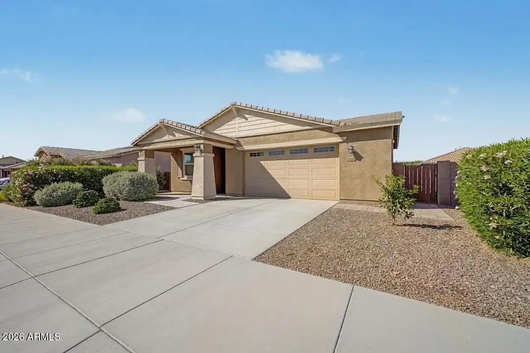 House in Queen Creek - View 2