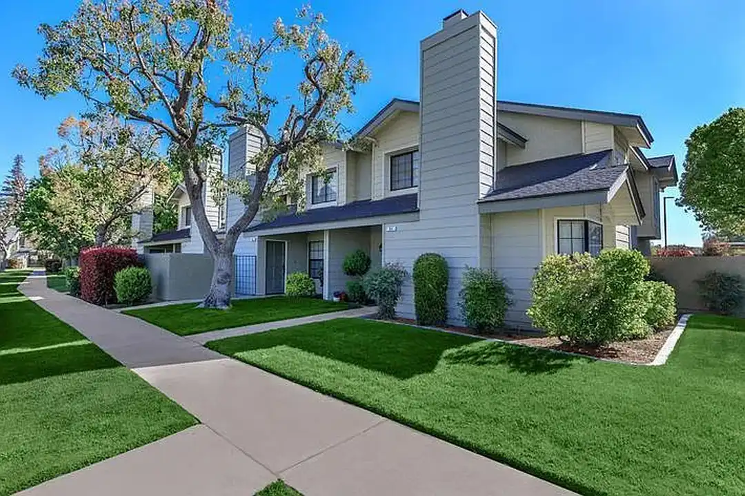 Apartment in Bakersfield - View 4