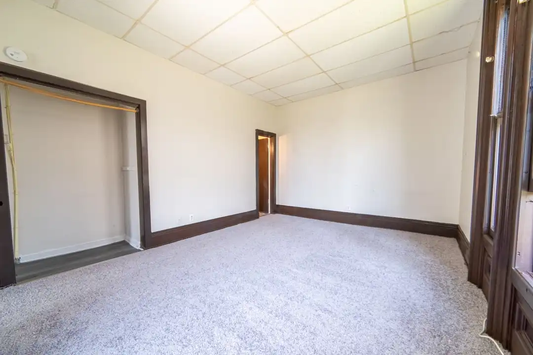 125 W Commerce St unit Unit 2 - View 6